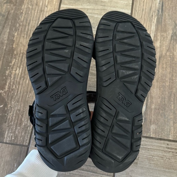 Teva HURRICANE SHEARLING Sandals Men’s size 10